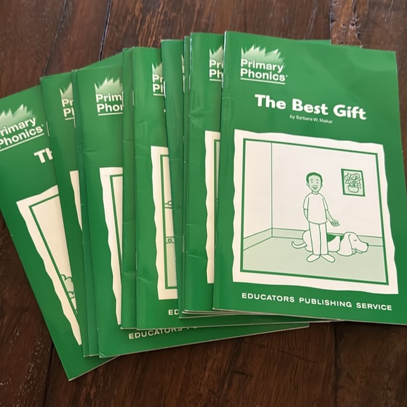 Primary phonics set 1-3 nearly complete 🍎great for early readers 📕📗📘 - Picture 4 of 4